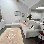 Appartamento Private Garden Oasis In Bristol