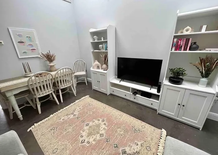 Private Garden Oasis In